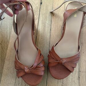 Mossimo Brown Wedges, size 8